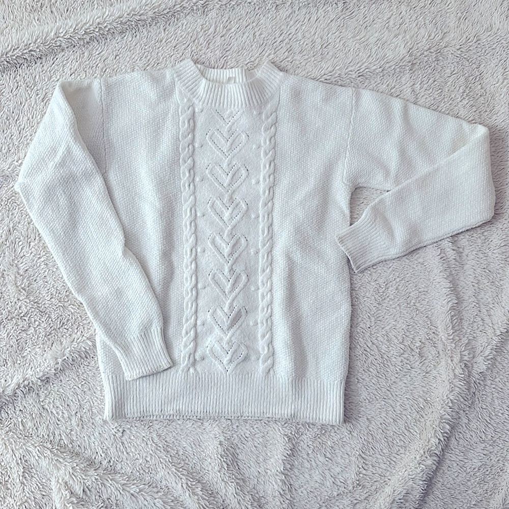 Sweet heart sweater Size 12-14